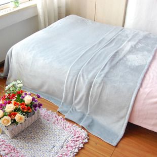 欧美珊瑚绒毛毯外贸针织玫红色学生宿舍床用质量好搭配凉席使用